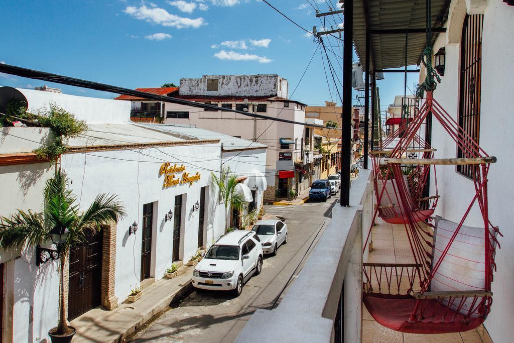 Island Life Hostel Santo Domingo Bagian luar foto